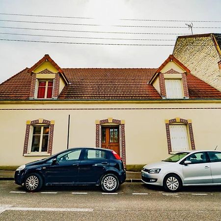 טרואה Maison Piscine Interieure Et Garage מראה חיצוני תמונה