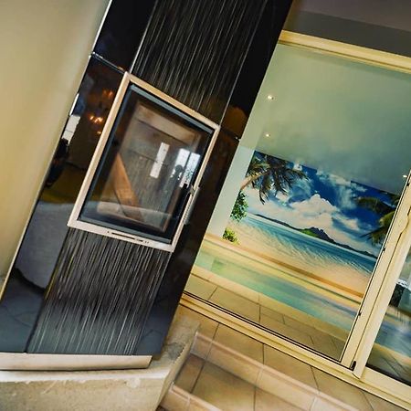 טרואה Maison Piscine Interieure Et Garage מראה חיצוני תמונה