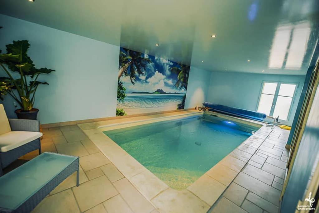 טרואה Maison Piscine Interieure Et Garage מראה חיצוני תמונה