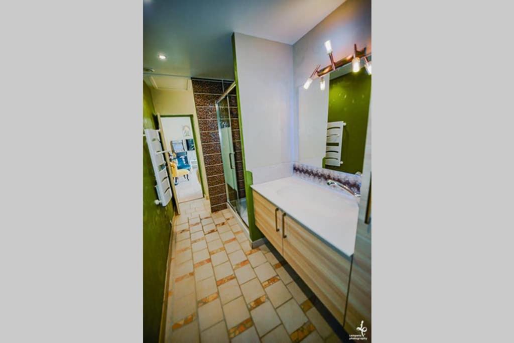 טרואה Maison Piscine Interieure Et Garage מראה חיצוני תמונה
