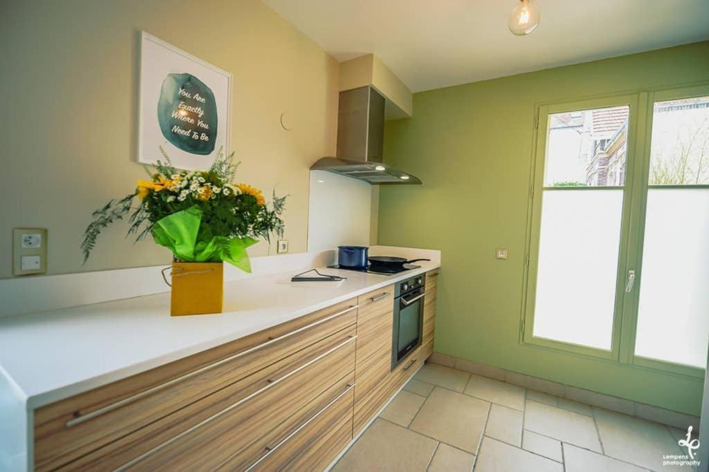 טרואה Maison Piscine Interieure Et Garage מראה חיצוני תמונה